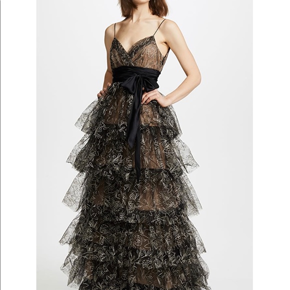 Cinq a Sept tiered Kaine gown - Picture 2 of 7